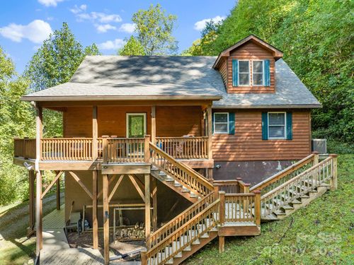 136 Grouse Point Rd, Hot Springs, NC, 28743-7428 | Card Image