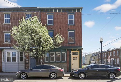 122 N King St, GLOUCESTER CITY, NJ, 08030-1420 | Card Image