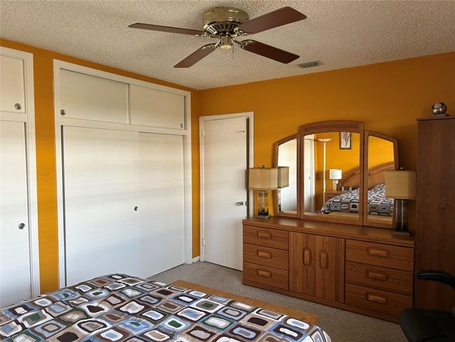 BEDROOM;WALL OF CLOSETS | Image 18