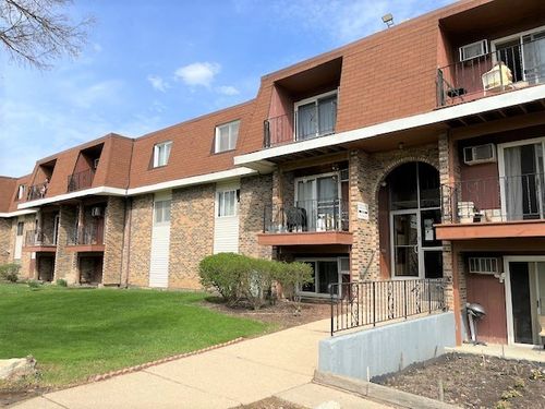 201-580 Mesa Dr, Hoffman Estates, IL, 60169-1537 | Card Image