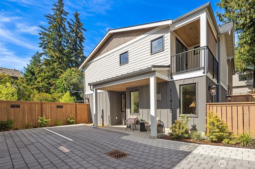 11418 Ne 90th St, Kirkland, WA, 98033-5737 | Card Image