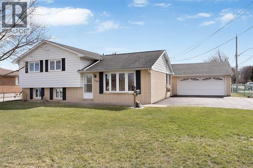 1105 Morton Dr, Lasalle, ON, N9J3V5 | Card Image
