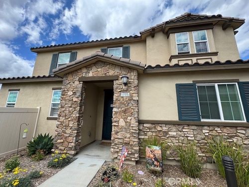 17115 Zion Dr, Canyon Country, CA, 91387-8809 | Card Image
