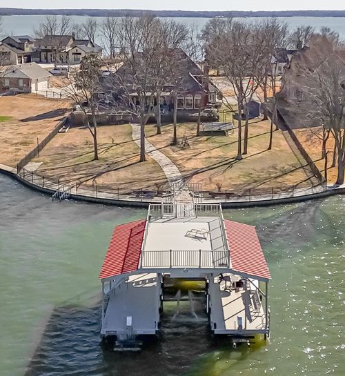 1193 The Shores Dr, Corsicana, TX, 75109-9585 | Card Image