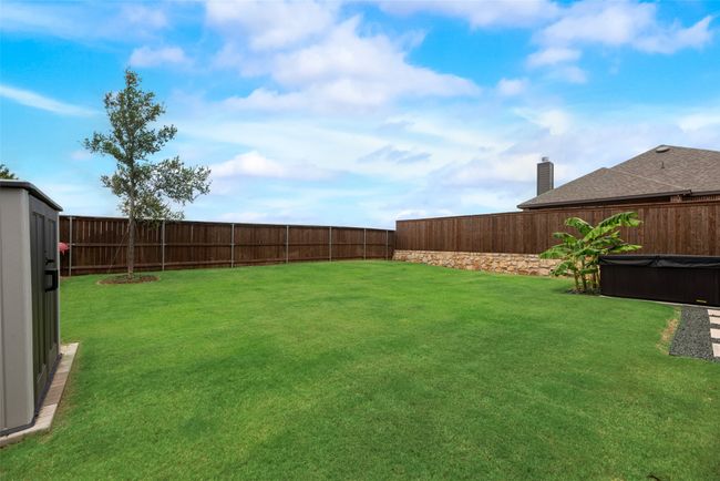 1821 Rough Ridge Trl, House other with 3 bedrooms, 2 bathrooms and null parking in Midlothian TX | Image 36