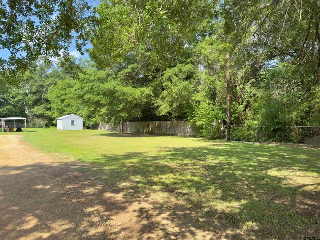 22001 County Road 2321, House other with 3 bedrooms, 2 bathrooms and null parking in Arp TX | Image 9