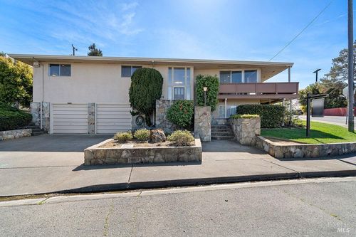 401 Valle Vista Avenue, Vallejo, CA, 94590 | Card Image