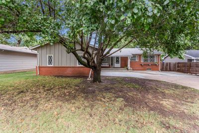 View of ranch-style home | Image 2