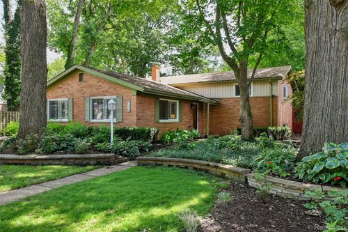 1313 Beech St, Plymouth, MI, 48170-2005 | Card Image