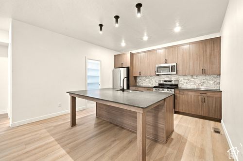 11-4068 S Lucy Ln, Roy, UT, 84067 | Card Image