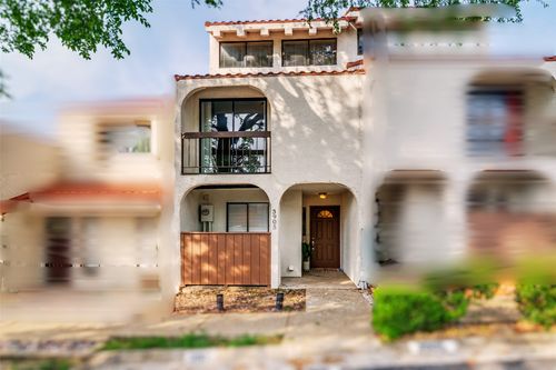3905 Village Dr, Rockwall, TX, 75087-5349 | Card Image