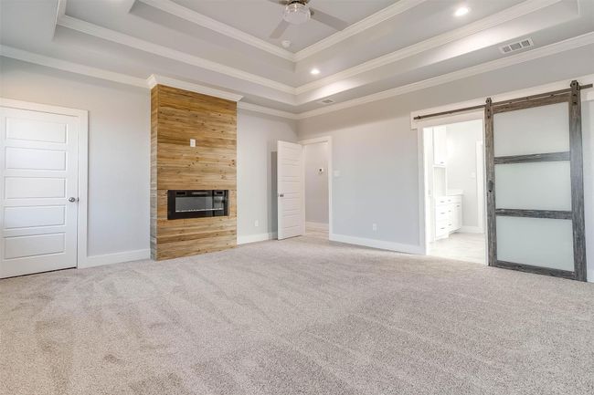 580 Highview Ct, House other with 4 bedrooms, 3 bathrooms and null parking in Godley TX | Image 16