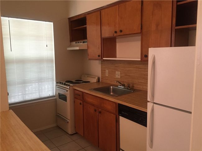 APT-201 - 621 W 37 Th St, Condo with 1 bedrooms, 1 bathrooms and 1 parking in Austin TX | Image 4