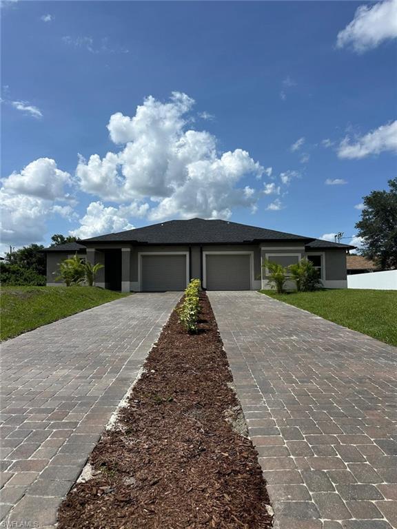 Residential in LEHIGH ACRES 4