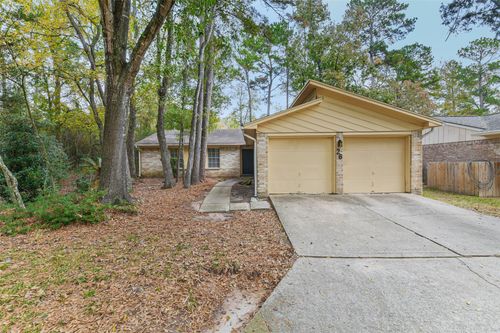 26 W Broken Oak Ct, The Woodlands, TX, 77381-2778 | Card Image