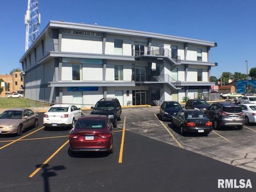 204-1706 Brady St, Davenport, IA, 52803-4708 | Card Image