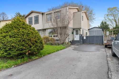 521 Gaylord Dr, Oshawa, ON, L1K1L4 | Card Image