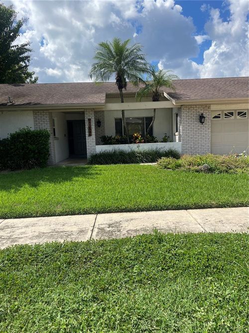 3104 Elderwood Pl, Seffner, FL, 33584-6006 | Card Image