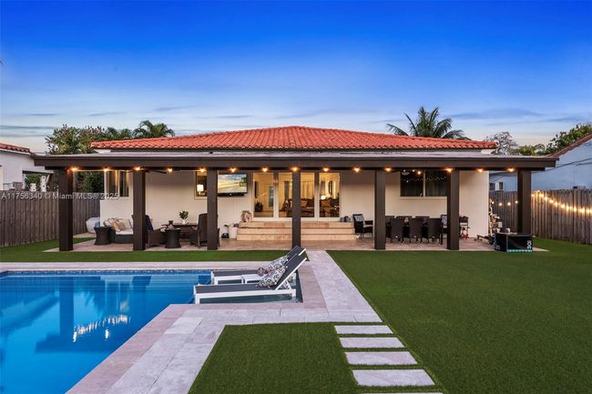 7940 Hawthorne Ave, House other with 4 bedrooms, 2 bathrooms and null parking in Miami Beach FL | Image 13