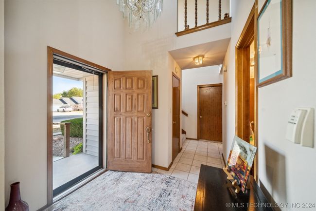 9172 E Oak Ln, House other with 3 bedrooms, 3 bathrooms and null parking in Claremore OK | Image 4