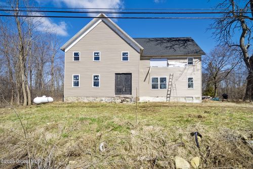 5 White Rd, Ballston Spa, NY, 12020-2119 | Card Image