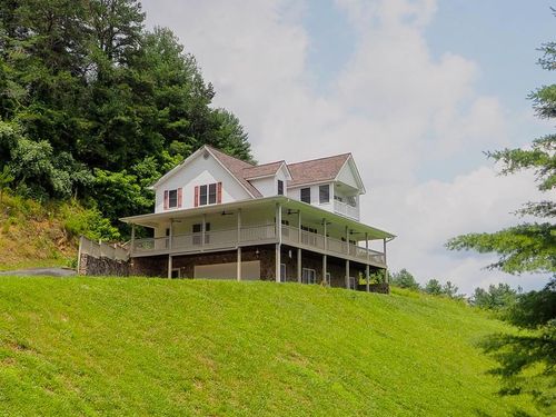 4723 Pleasant Grove Rd, Independence, VA, 24348-3697 | Card Image