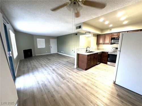 413-1575 W Warm Springs Rd, Henderson, NV, 89014-3588 | Card Image
