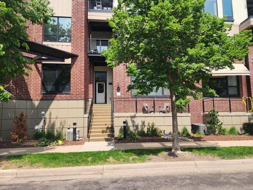 198 Elm St, Saint Paul, MN, 55102-4417 | Card Image