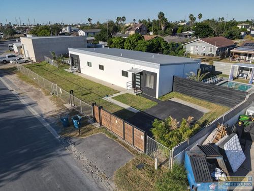 b-711 S Shore Dr, Port Isabel, TX, 78578-0088 | Card Image