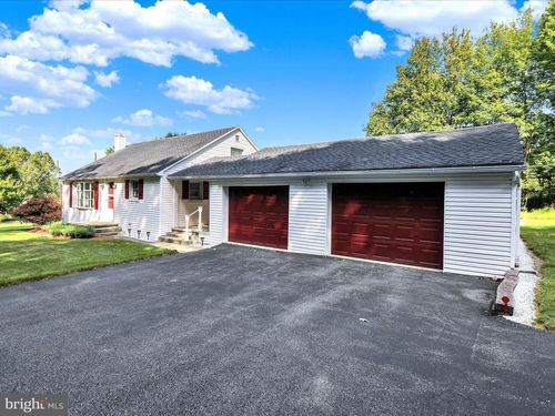 151 Dogwood Dr, ALBURTIS, PA, 18011-2507 | Card Image
