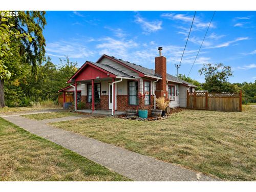 221 Walnut St, Independence, OR, 97351-2028 | Card Image