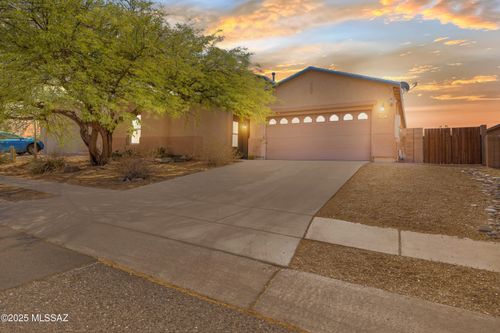 3347 S Desert Scroll Place, Tucson, AZ, 85735 | Card Image