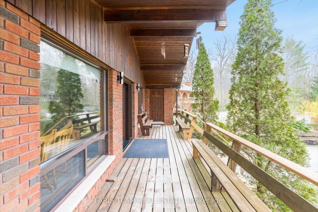 8 Celestine Crt, House other with 5 bedrooms, 2 bathrooms and 9 parking in Tiny ON | Image 5