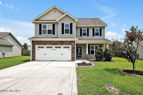 720 Radiant Dr, Jacksonville, NC, 28546-8425 | Card Image