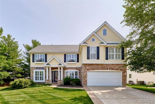 26 Patriarch Ct, Saint Peters, MO, 63376-2270 | Card Image