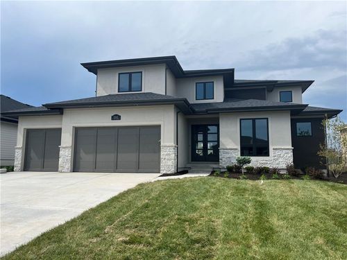 16913 Parkhill St, Overland Park, KS, 66221-2565 | Card Image