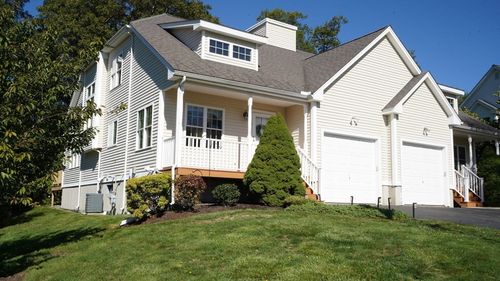 44-44 Maple Ter, Plainville, MA, 02762-1947 | Card Image