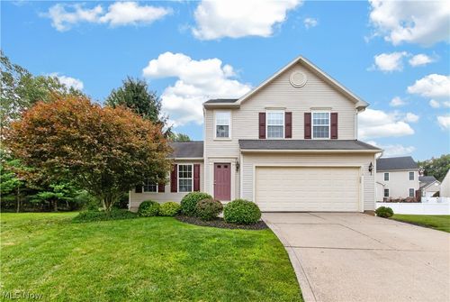 1910 Northgate Cir, Akron, OH, 44320-4227 | Card Image