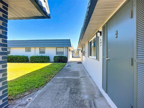 166-1811 Bedford Ln, Sun City Center, FL, 33573-6050 | Card Image
