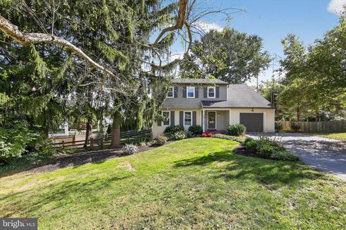 204 Ford Cir, WEST CHESTER, PA, 19380-2328 | Card Image