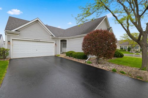 13806 S Hickory Ln, Plainfield, IL, 60544-6448 | Card Image