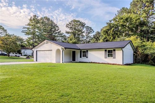 526 Post Oak Rd, Jonesboro, GA, 30238-4418 | Card Image