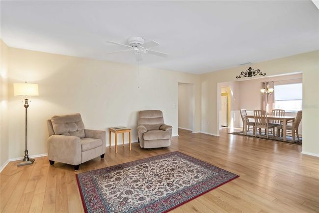 living room | Image 15