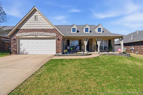12516 Cedar Ave, Jenks, OK, 74037-4983 | Card Image