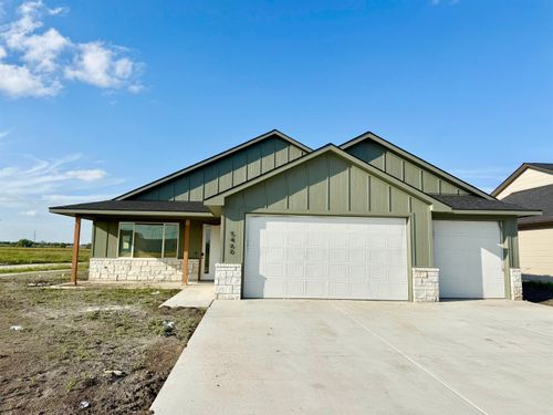 5460 N Toben Ct, Bel Aire, KS, 67226 | Card Image