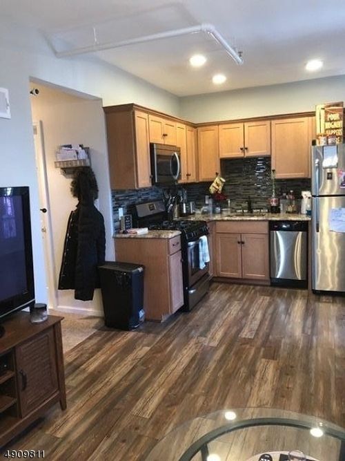 c-150 Washington St, Morristown, NJ, 07960-3781 | Card Image