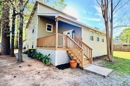 400 Powder River Cir, Montgomery, TX, 77316-6128 | Card Image