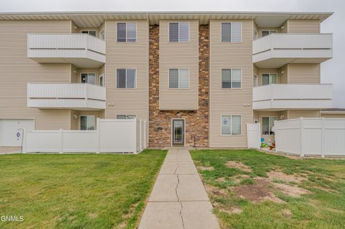1117 E Lasalle Dr, Bismarck, ND, 58503-5626 | Card Image
