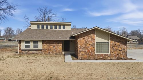 16247 83rd St, Owasso, OK, 74055-8402 | Card Image