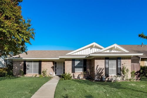 1110 Doss Dr, Garland, TX, 75042-5410 | Card Image